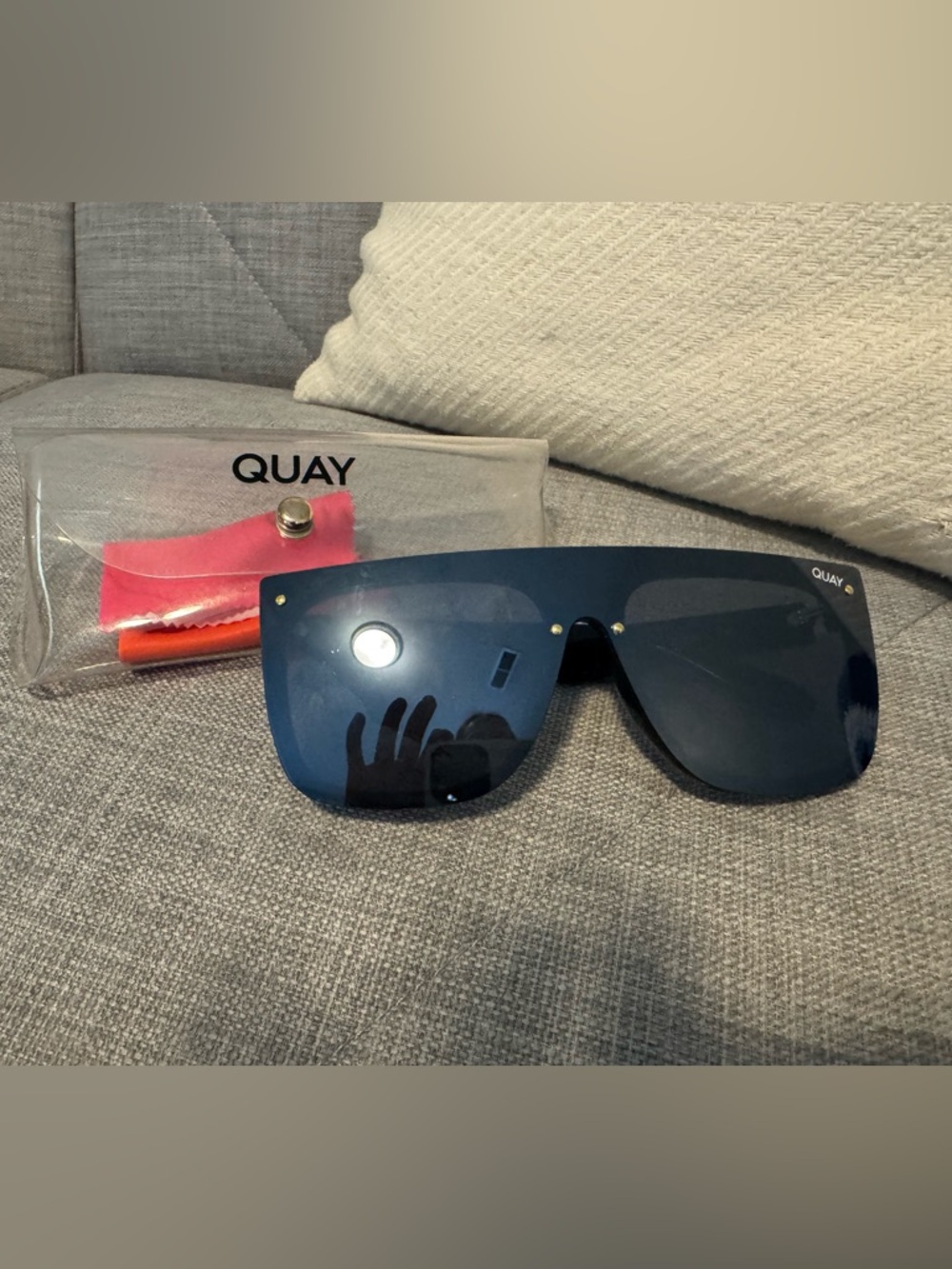 Quay Shield Sunglasses Black